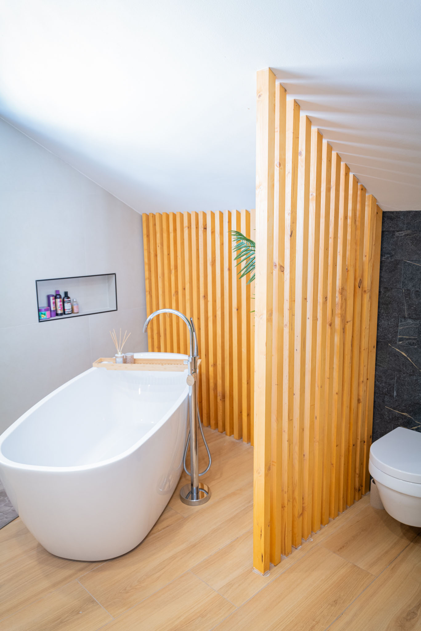 Kopalniško pohištvo z naravnim značajem 6